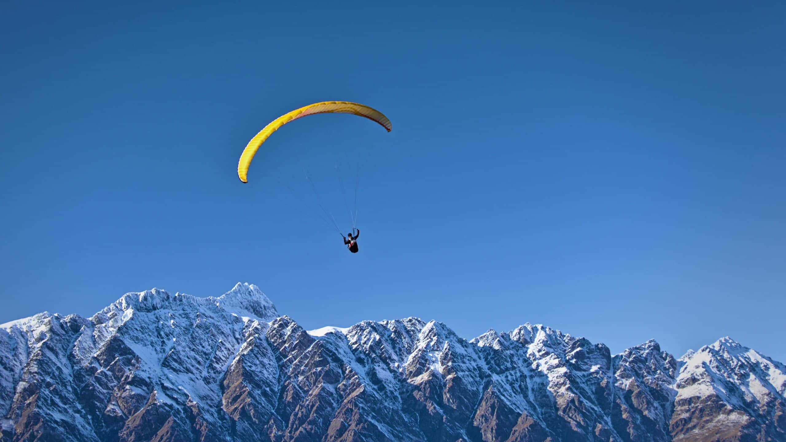 Faire du parapente au Mont Blanc
